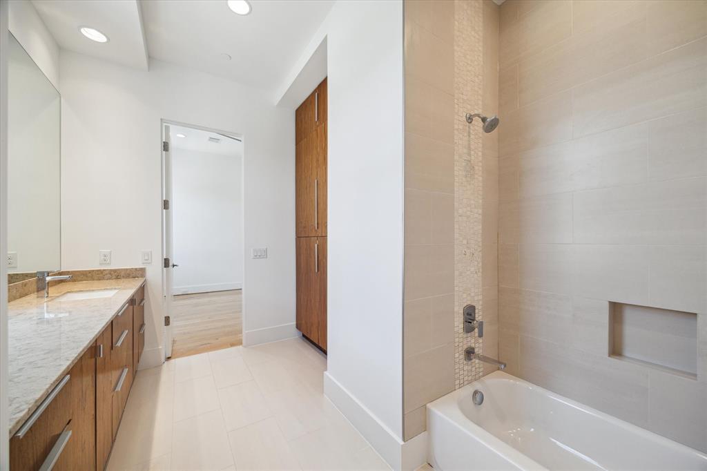 1434 Lake Pointe Parkway, Sugar Land, Texas image 19