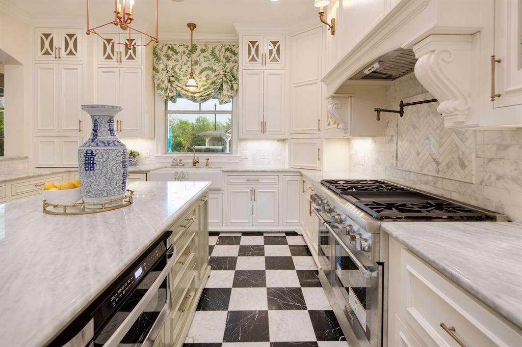 3401 Lochbury Court, College Station, Texas image 7