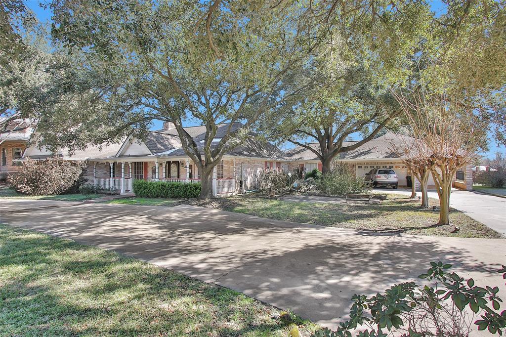 8210 N Tahoe Drive, Jersey Village, Texas image 8
