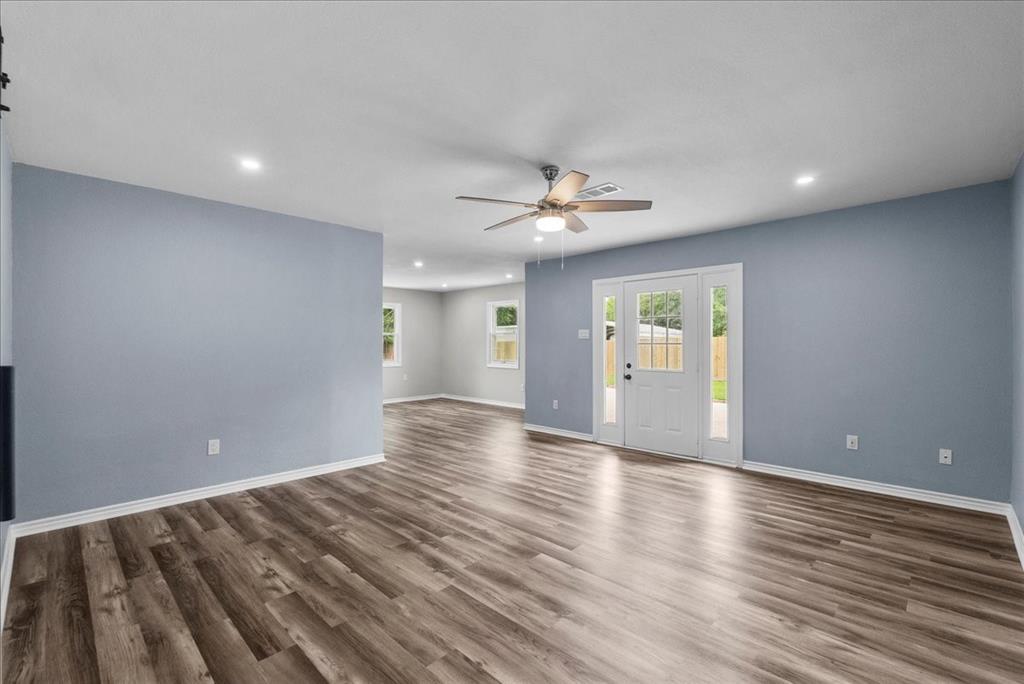 12153 24th Street, Santa Fe, Texas image 6
