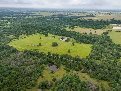 Mobile Home For Sale - 8530 Burns Road<br/> Midway, TX 75852