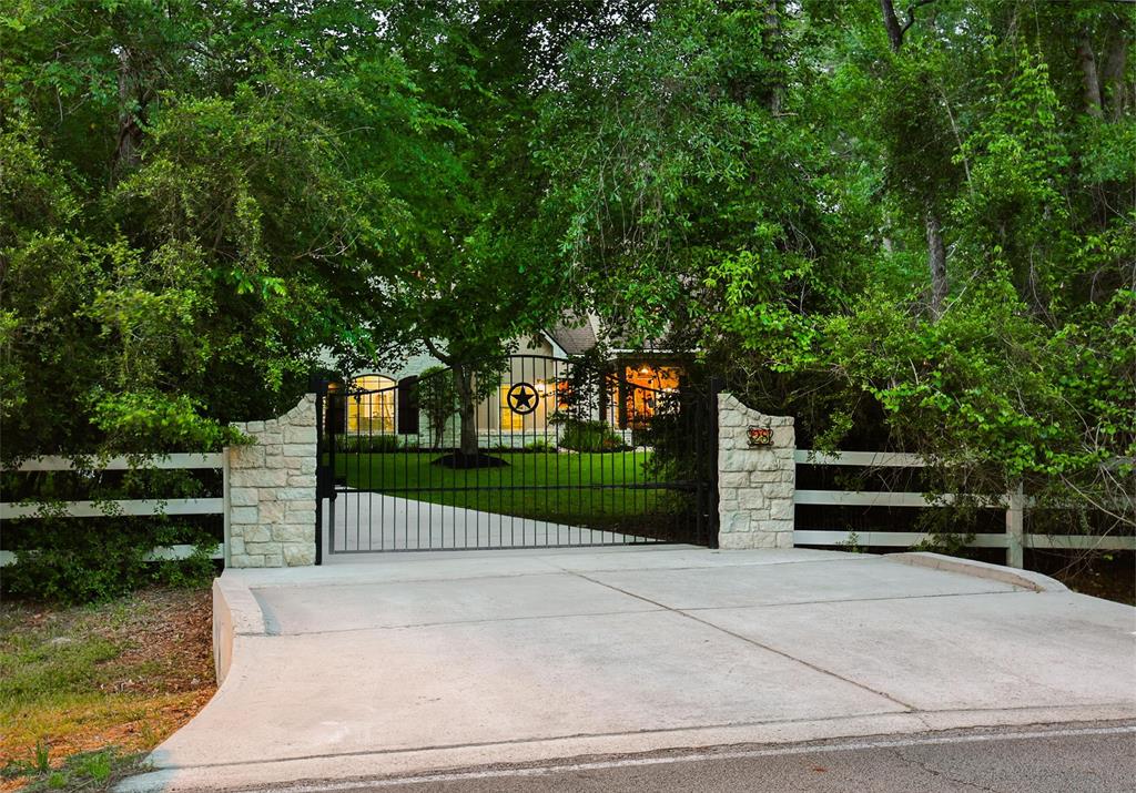 28 Lake Forest Drive
