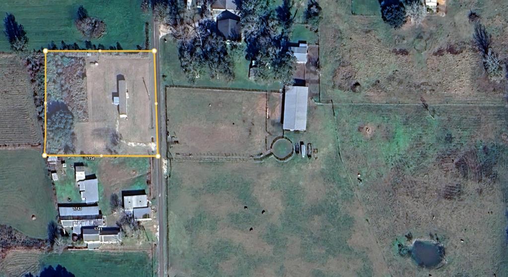 1734 County Road 2060, Hull, Texas image 30