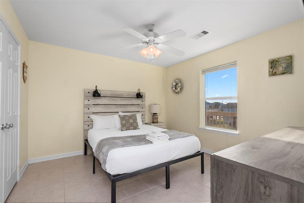 16522 John Silver Road, Galveston, Texas image 21