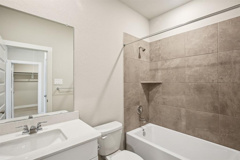 4120 Good Vineyard Lane, Houston, Texas image 33