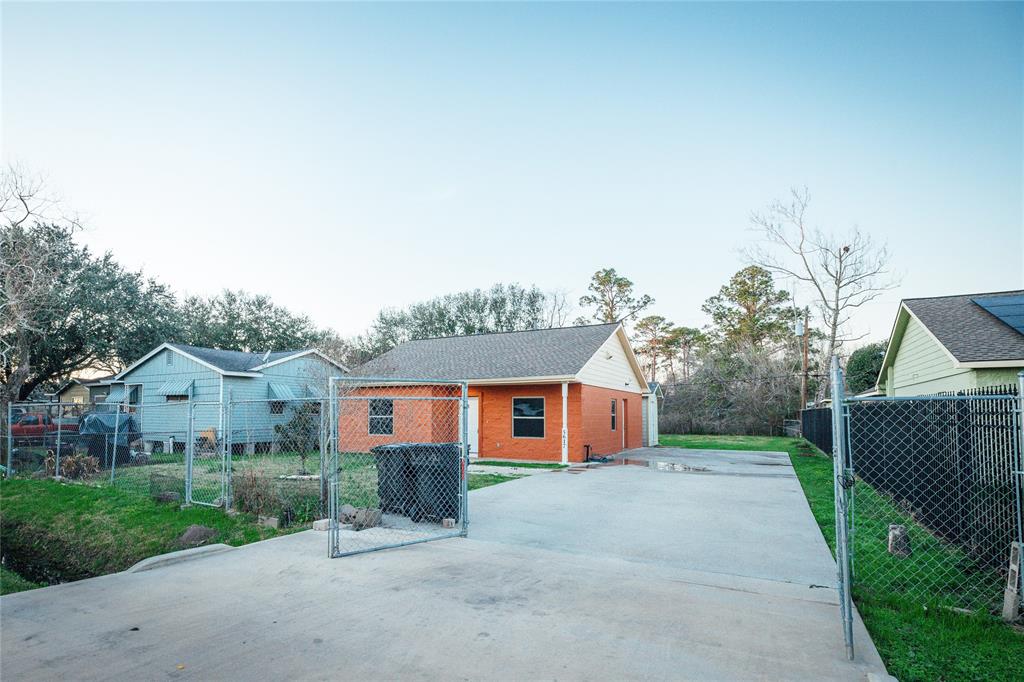 5617 Schutz Street, Houston, Texas image 17