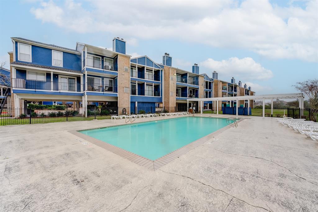 18511 Egret Bay Boulevard #412, Webster, Texas image 39