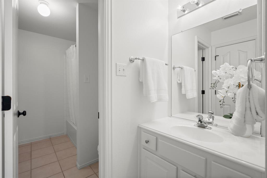 35 Dewdrift Place, The Woodlands, Texas image 35