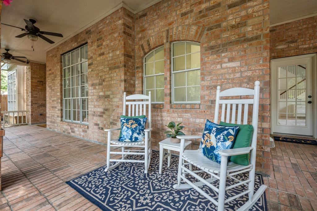 35 Dewdrift Place, The Woodlands, Texas image 4