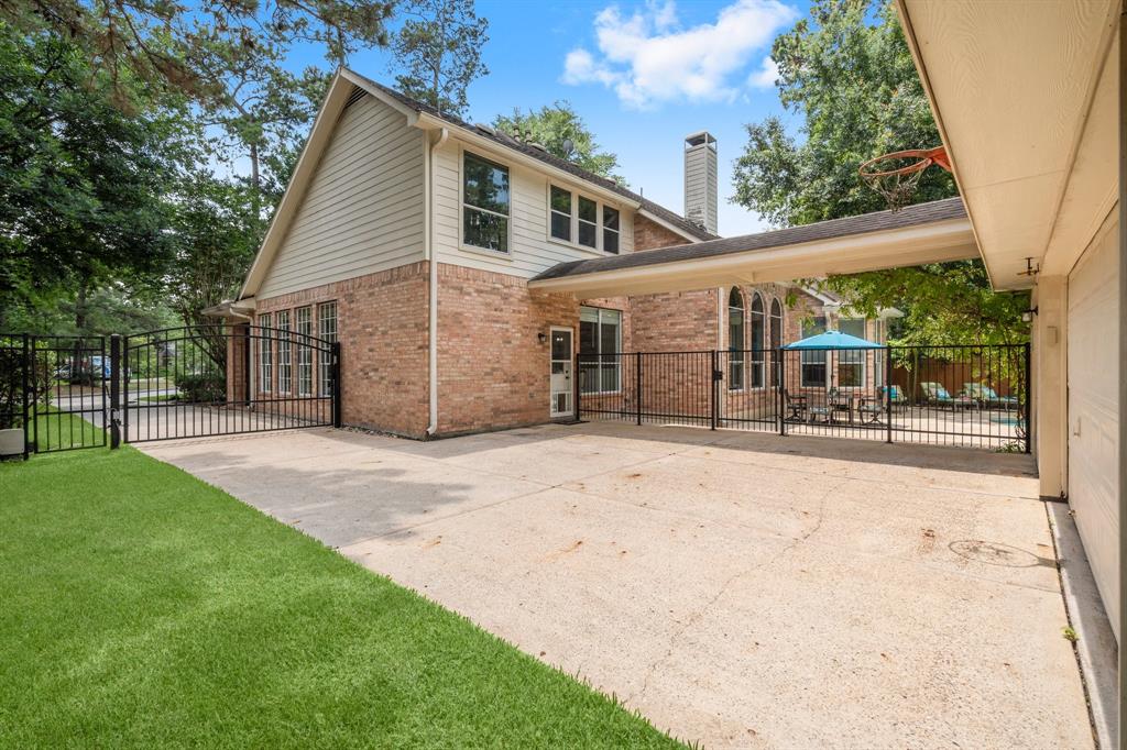 35 Dewdrift Place, The Woodlands, Texas image 41