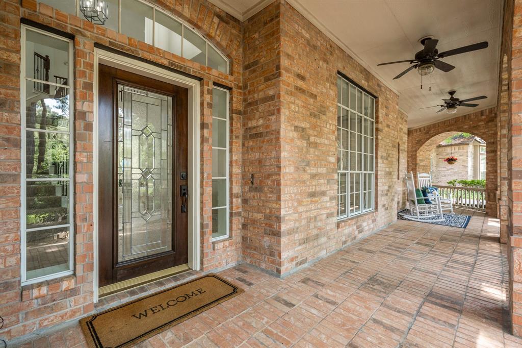 35 Dewdrift Place, The Woodlands, Texas image 3