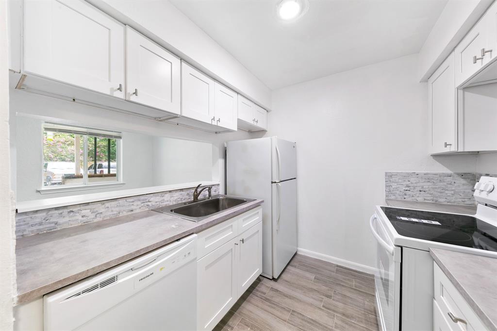 1312 W Adoue Street