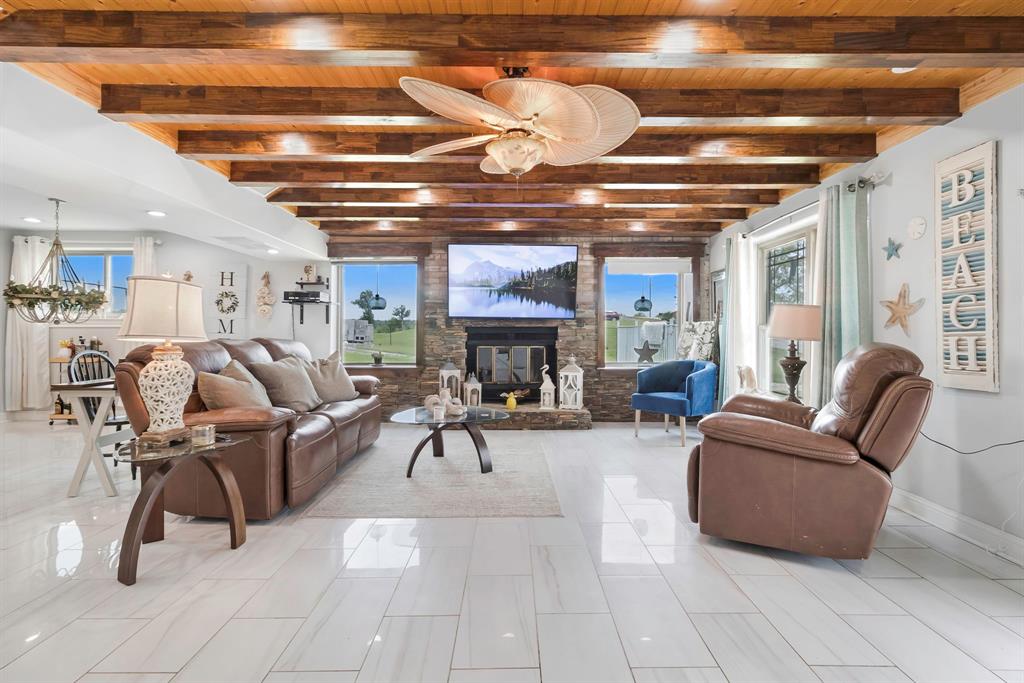 445 Laurel Cove, Onalaska, Texas image 6