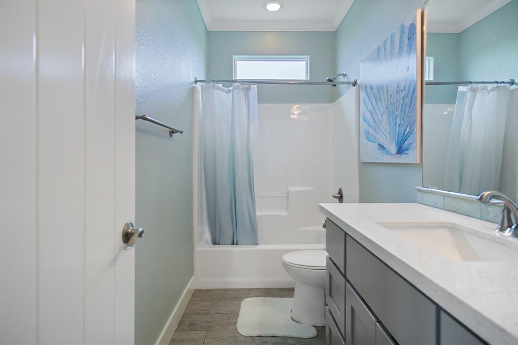 2166 Noisy Waves Street, Crystal Beach, Texas image 17