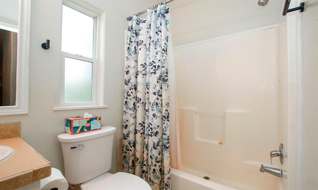 1784 Greenbelt Drive, Cleveland, Texas image 23