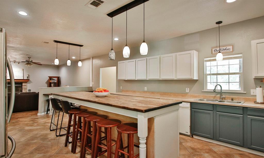 1784 Greenbelt Drive, Cleveland, Texas image 6