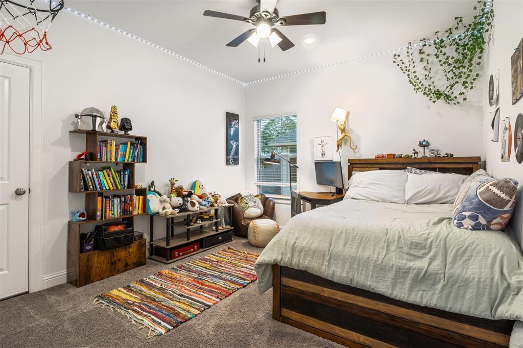517 Sage Timbers Lane, Pinehurst, Texas image 18