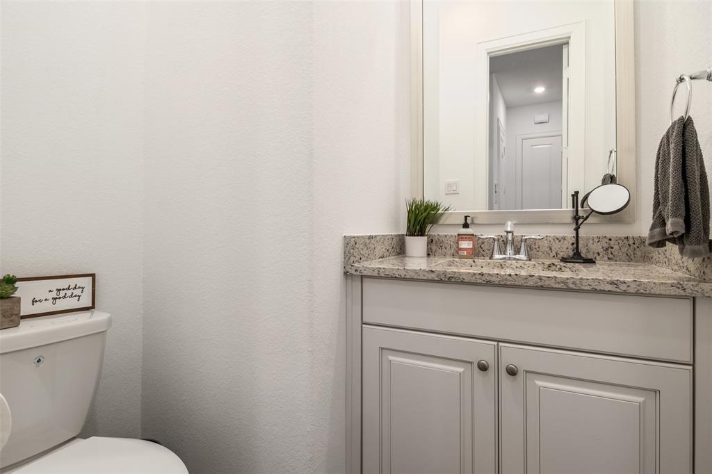 517 Sage Timbers Lane, Pinehurst, Texas image 14