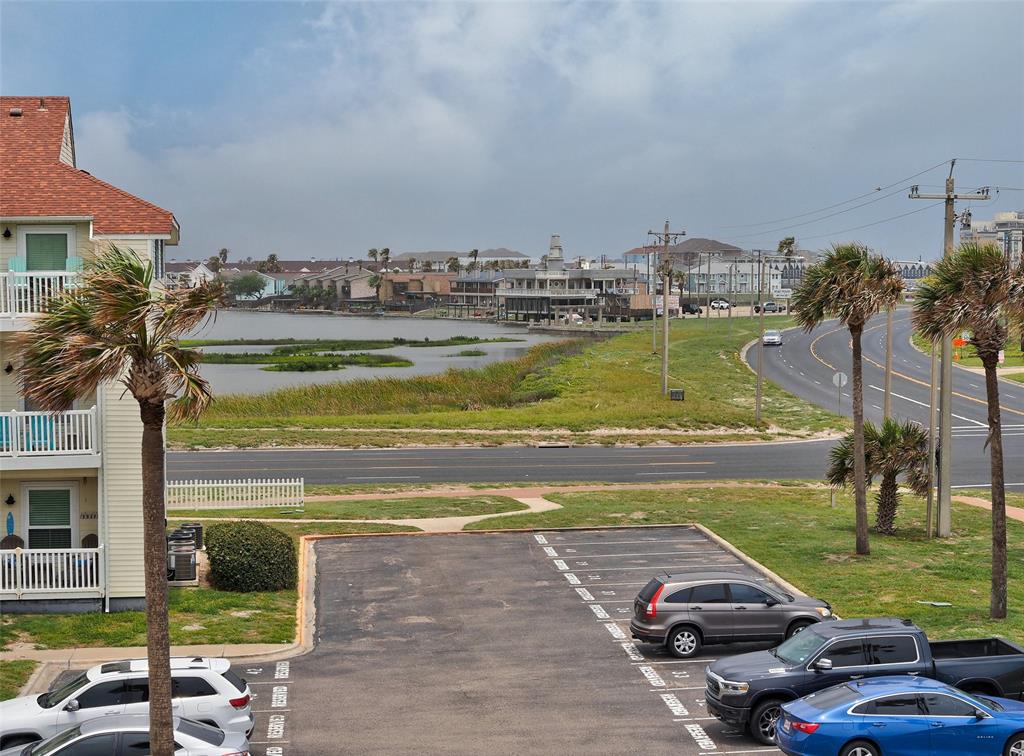 14721 Whitecap Boulevard 332