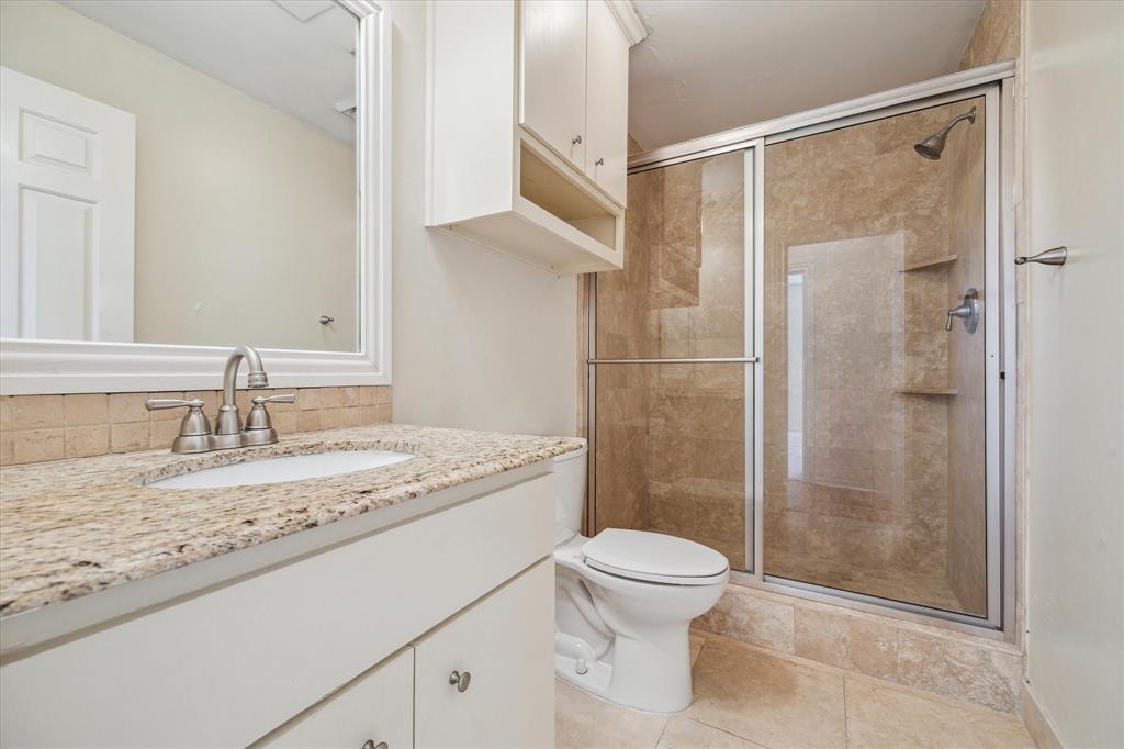 651 Bering Drive #204, Houston, Texas image 11