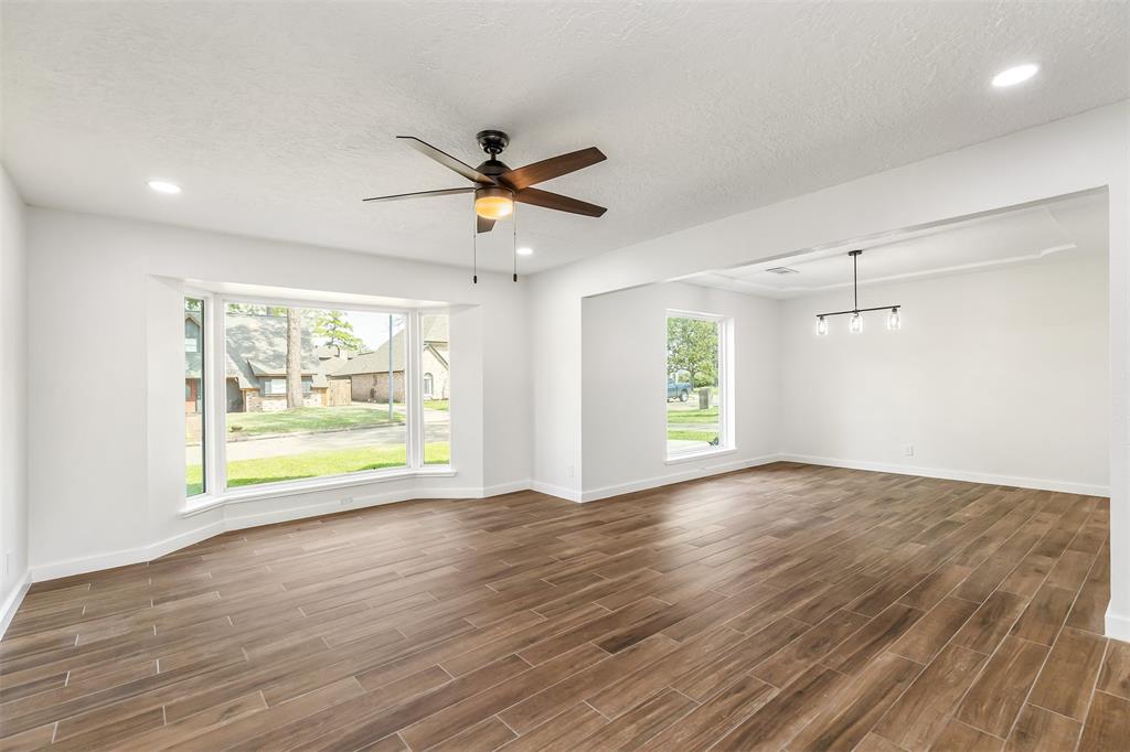 10819 Glenway Drive, Houston, Texas image 14