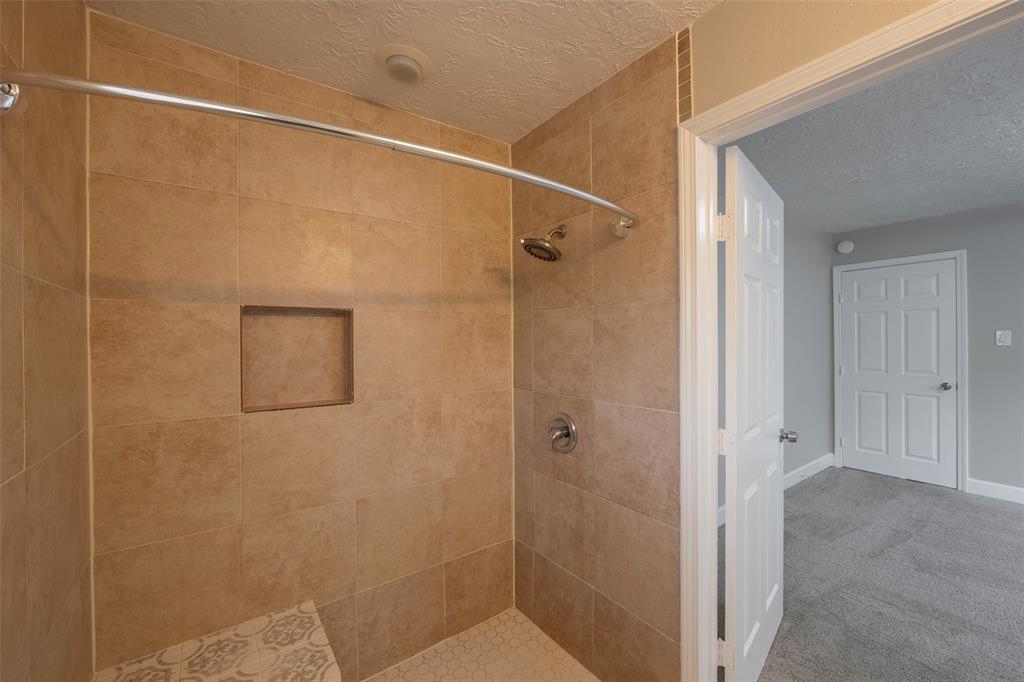 9315 Fairdale Lane, Houston, Texas image 13