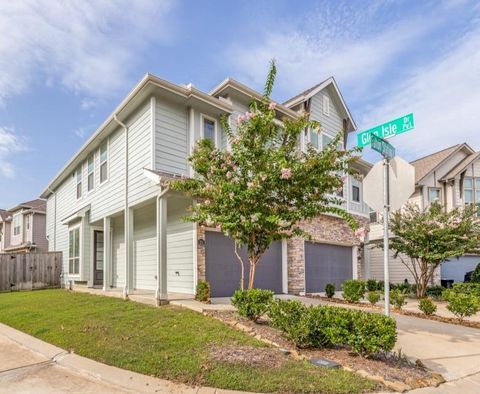 Photo of 214 Fulton Station Drive, Houston, TX 77009 (MLS # 74435021)