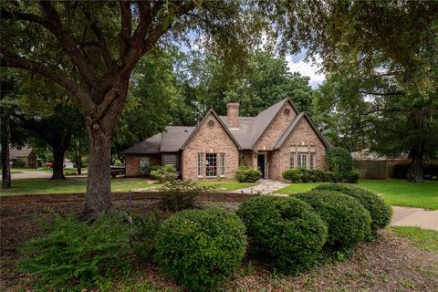 Photo of 1200 Mary Lee Lane, Crockett, TX 75835 (MLS # 83110199)