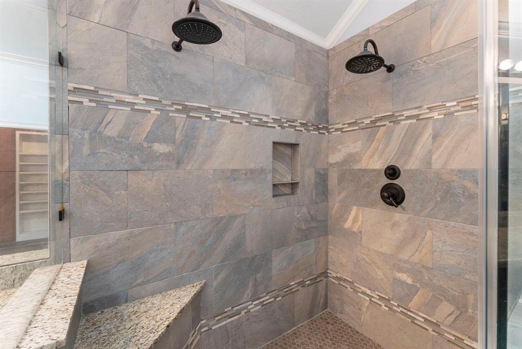 16 Kingwood Villas Court, Kingwood, Texas image 28