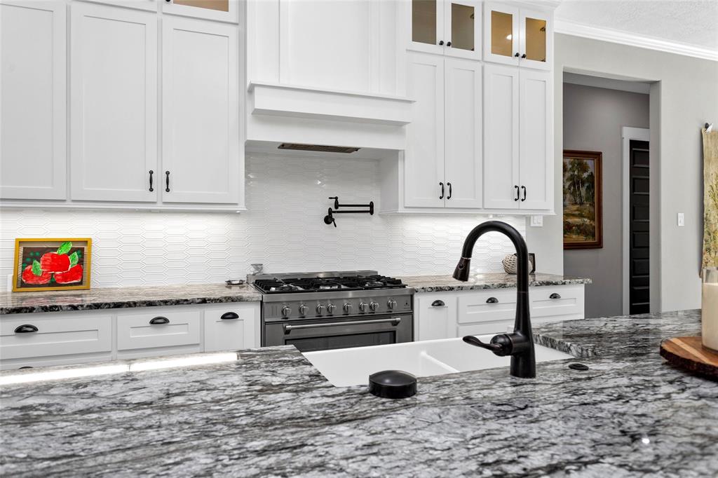11799 N Peppertree Loop, Montgomery, Texas image 15