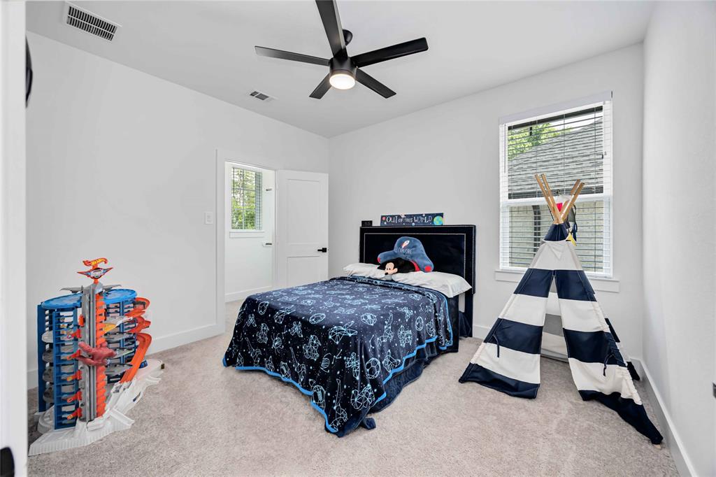 24639 Smooth Descent Drive, Tomball, Texas image 32
