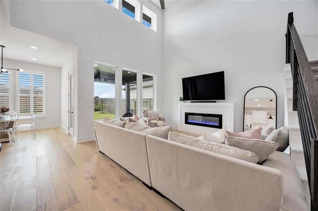 24639 Smooth Descent Drive, Tomball, Texas image 10