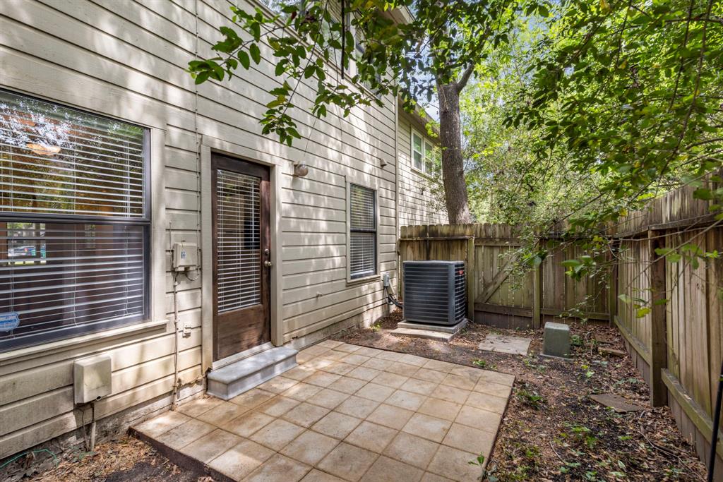 9 Sawmill Grove Lane, The Woodlands, Texas image 25