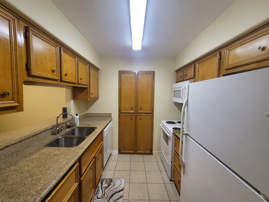 215 Post Office Street #801, Galveston, Texas image 7