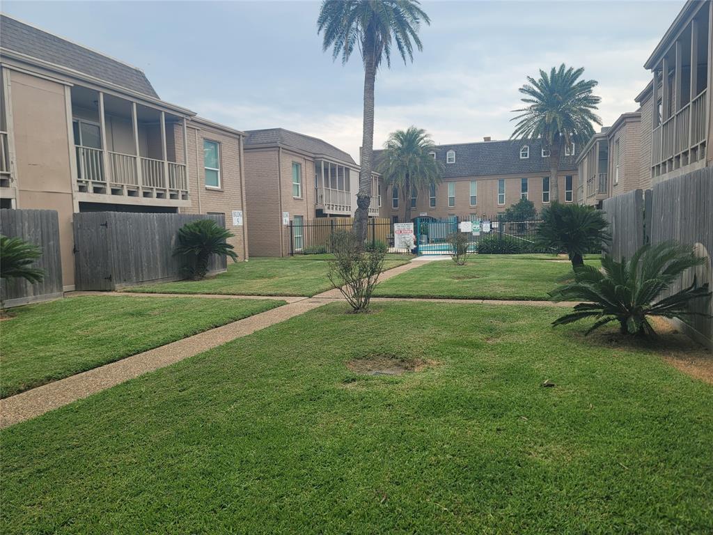 215 Post Office Street #801, Galveston, Texas image 1