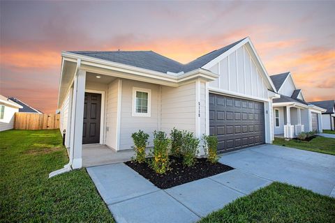 A home in Rosharon