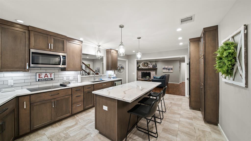 Houston, Texas 77061, United States, 4 Bedrooms Bedrooms, ,4 BathroomsBathrooms,Residential,Pending,33538