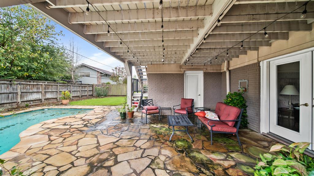 Houston, Texas 77061, United States, 4 Bedrooms Bedrooms, ,4 BathroomsBathrooms,Residential,Pending,33538