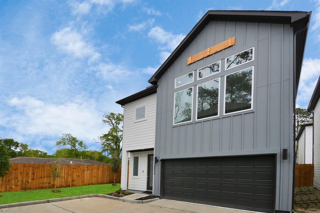 2504 W Tidwell Road #E, Houston, Texas image 2