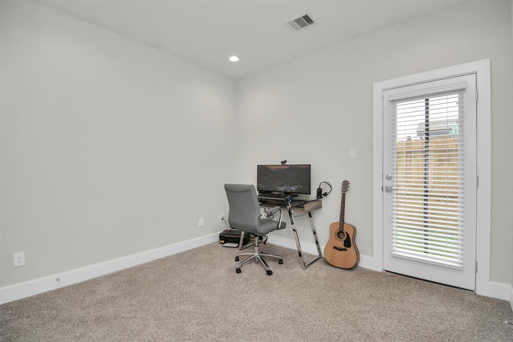 2504 W Tidwell Road #E, Houston, Texas image 32