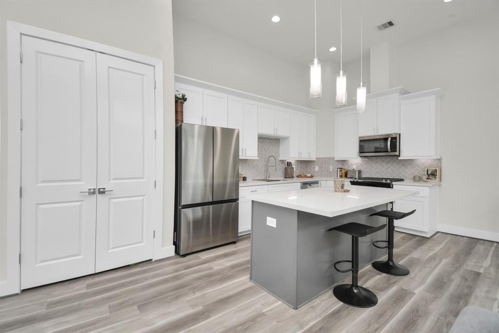 2504 W Tidwell Road #E, Houston, Texas image 13