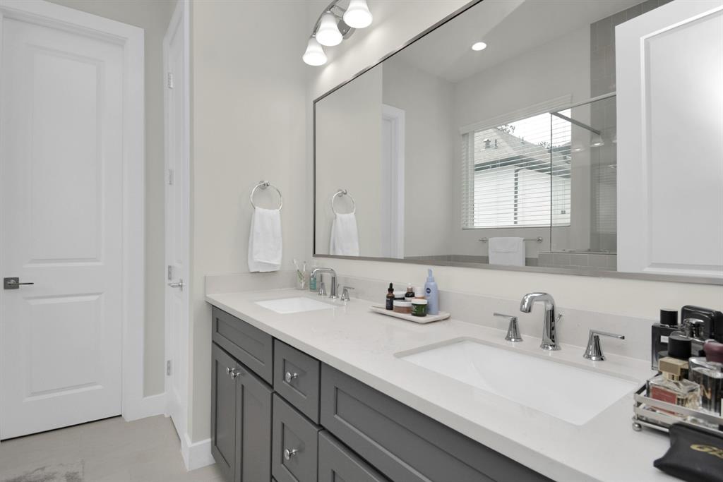 2504 W Tidwell Road #E, Houston, Texas image 24