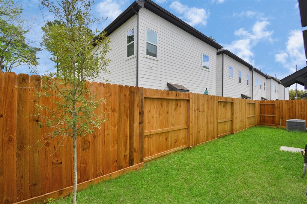 2504 W Tidwell Road #E, Houston, Texas image 35
