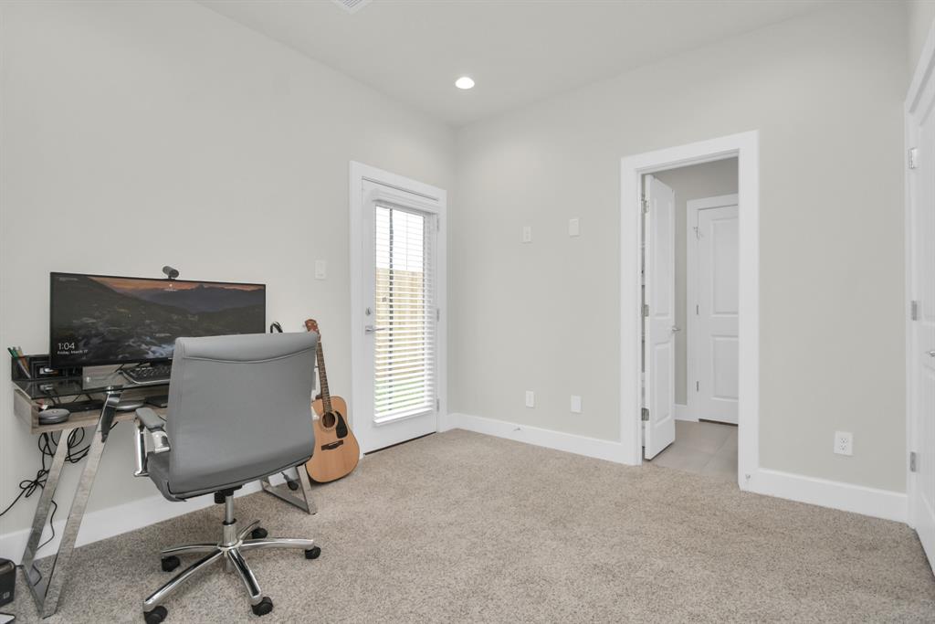 2504 W Tidwell Road #E, Houston, Texas image 33