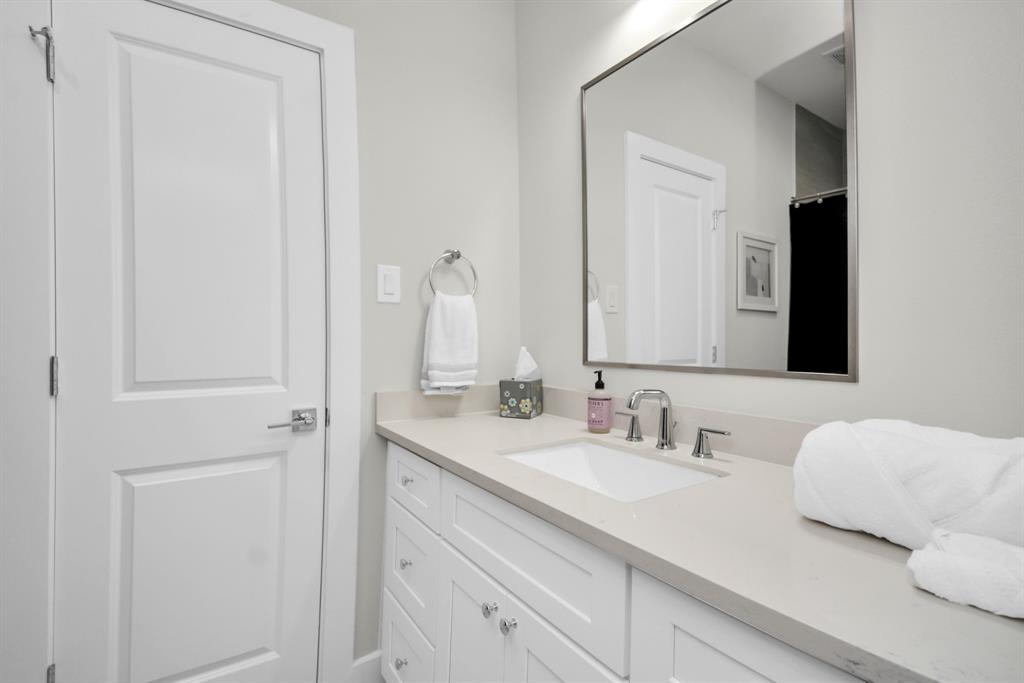 2504 W Tidwell Road #E, Houston, Texas image 30