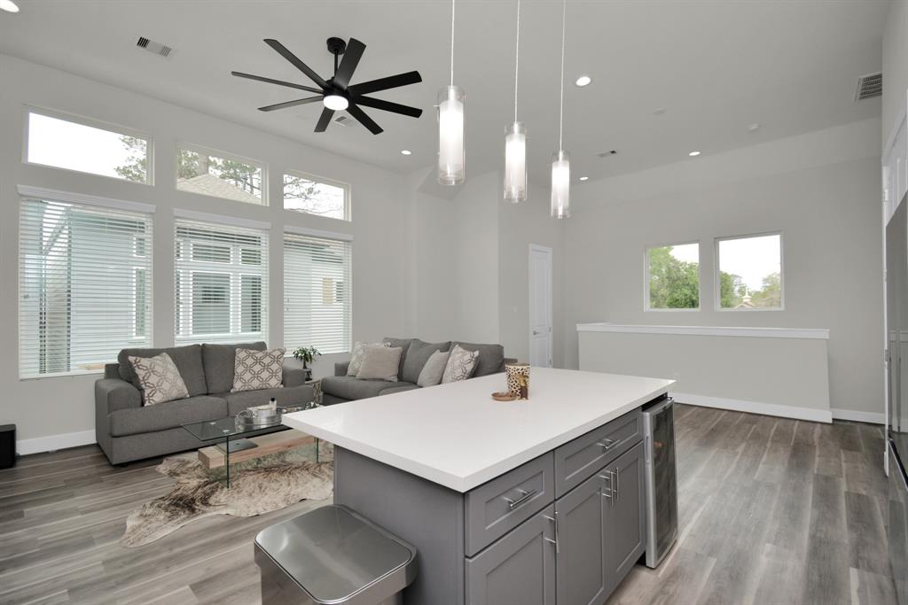 2504 W Tidwell Road #E, Houston, Texas image 14