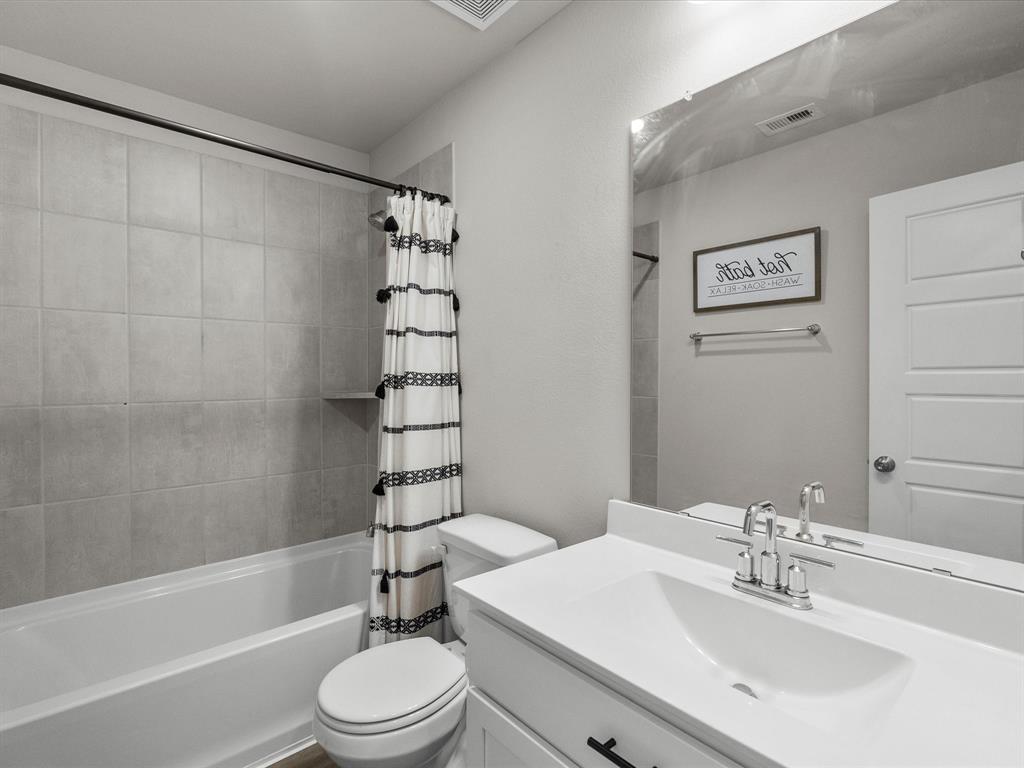 4901 Perennial Lane, La Marque, Texas image 23