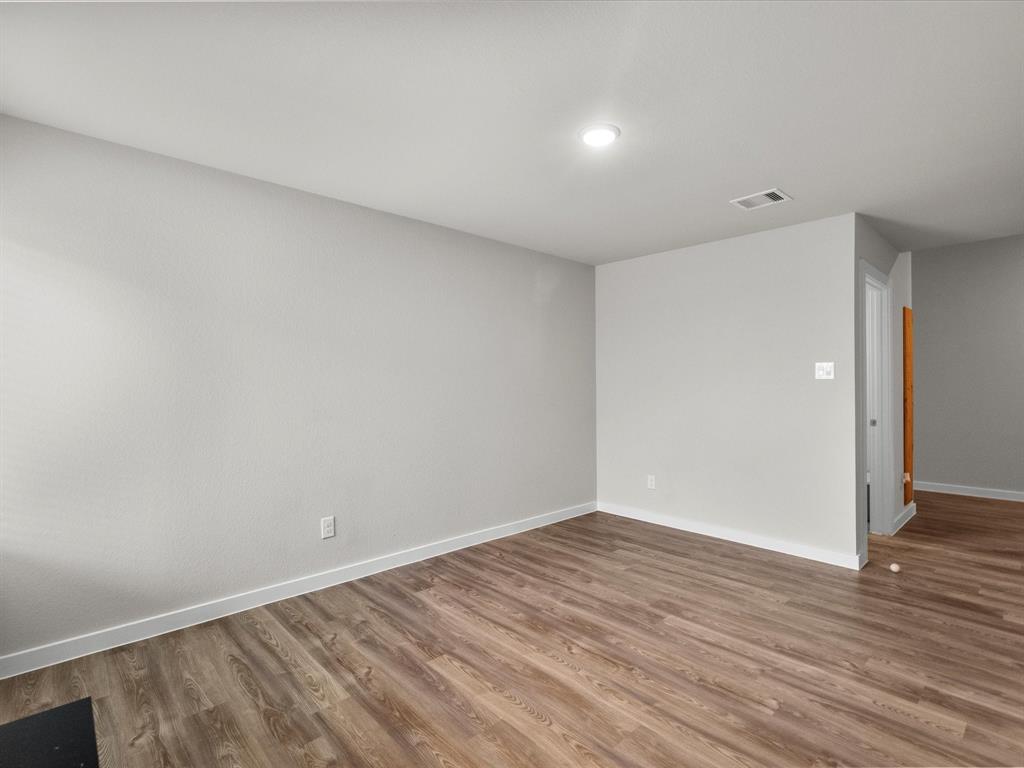 4901 Perennial Lane