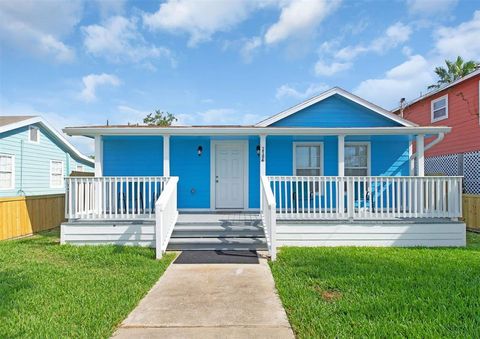 Single Family Residence in Galveston TX 2104 Hollywood Avenue.jpg