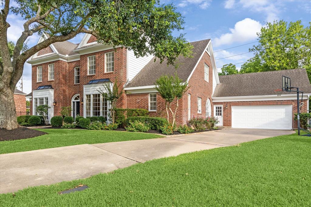 51 Dartmoor Court, Sugar Land, Texas image 3